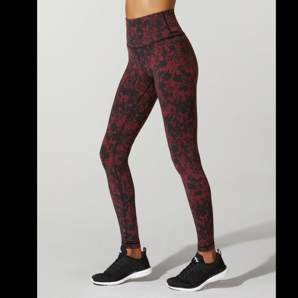 Lululemon x Barry’s Wunder Under High Rise Legging